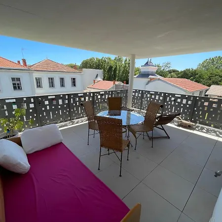 Large With Air Conditioning, Terrace And Parking مونبيلييه